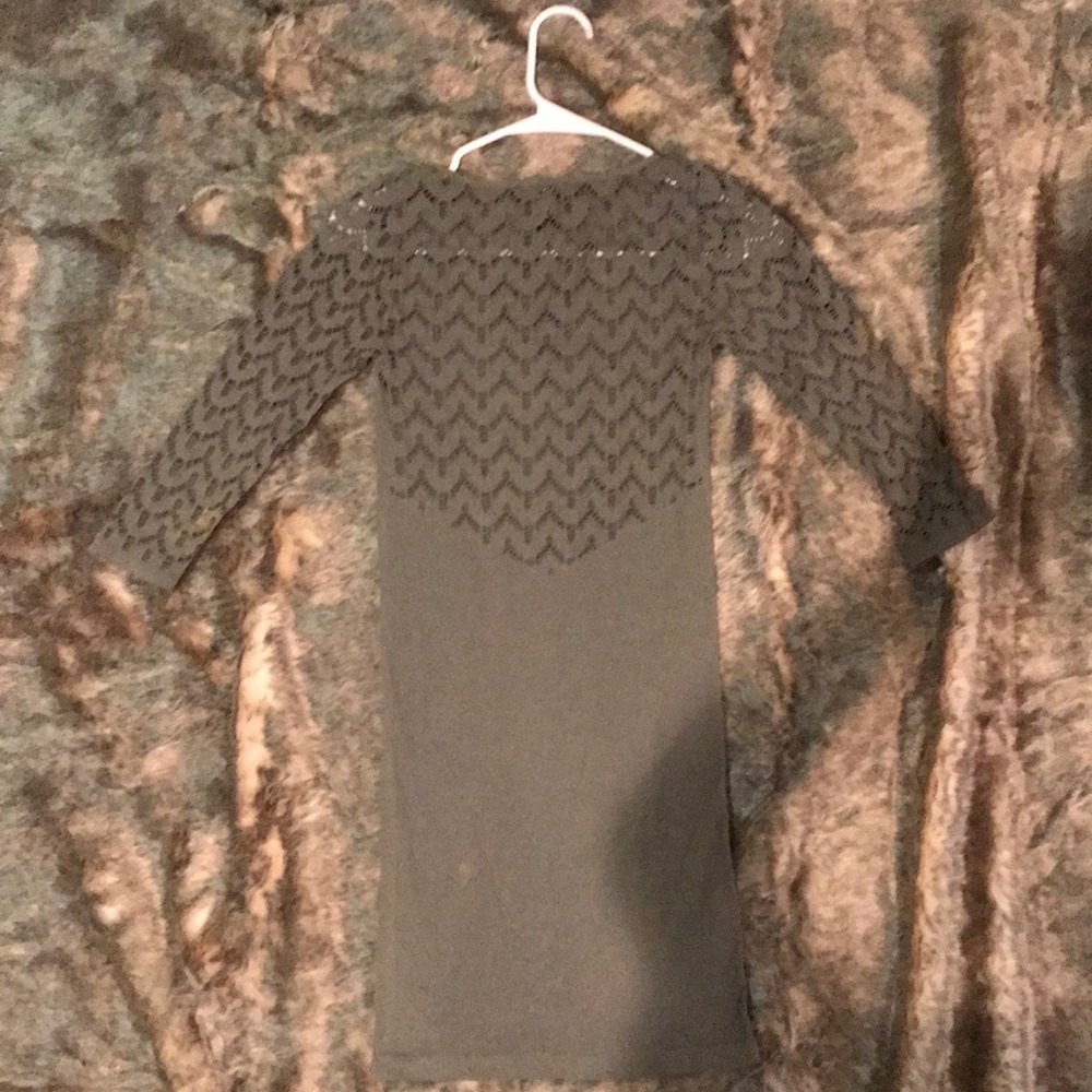 Small Bebe dress - Picture 2 of 3